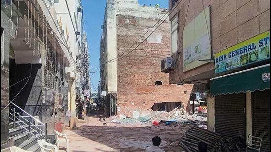 The site of the building collapse, as seen on September 10. (Vipin Kumar/HT)