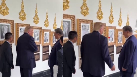 Trump showed Xi the display while escorting him through the White House's Presidential Walk of Fame, where displays dedicated to US presidents have been installed.(X@WhiteHouse)