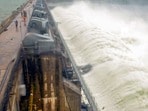 ధవళేశ్వరం వద్ద గోదావరి