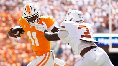Faizon Brandon was forced to leave the game against Texas for a brief period in the second quarter. (Getty Images via AFP) Faizon Brandon was forced to leave the game against Texas for a brief period in the second quarter. (Getty Images via AFP)