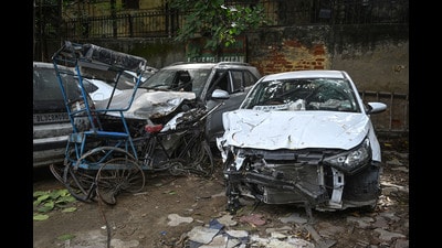 The damaged vehicles that were involved in the accident on Saturday. (Sanchit Khanna/HT Photo) The damaged vehicles that were involved in the accident on Saturday. (Sanchit Khanna/HT Photo)