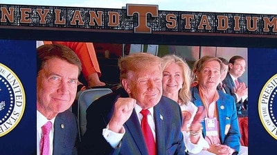 Donald Trump attended Texas vs Tennessee, with no clear major booing reaction reported, while sitting alongside a Tennessee gubernatorial candidate. (Photo by Tom Brenner / GETTY IMAGES NORTH AMERICA / Getty Images via AFP) (Getty Images via AFP) Donald Trump attended Texas vs Tennessee, with no clear major booing reaction reported, while sitting alongside a Tennessee gubernatorial candidate. (Photo by Tom Brenner / GETTY IMAGES NORTH AMERICA / Getty Images via AFP) (Getty Images via AFP)