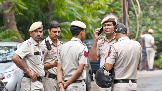 A team from Jhabreda police station led by station house officer Praveen Singh rushed to the spot. (HT File Photo/Representational)