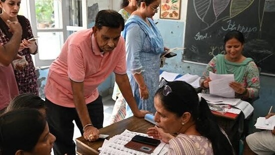 Officials said inquiries relating to 28,80,882 notices had been completed, accounting for 69.20% of the notices issued.