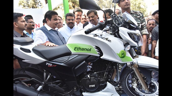 The initiatives are aimed at helping the automotive industry address emerging safety and cybersecurity requirements as vehicles become increasingly software-driven, connected and dependent on electronic systems. (REPRESENTATIVE PHOTO)