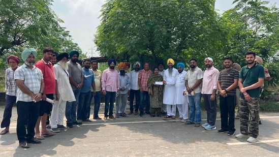 AAP leaders conduct door-to-door outreach under the ‘Mann De Munaffe’ campaign in Punjab.