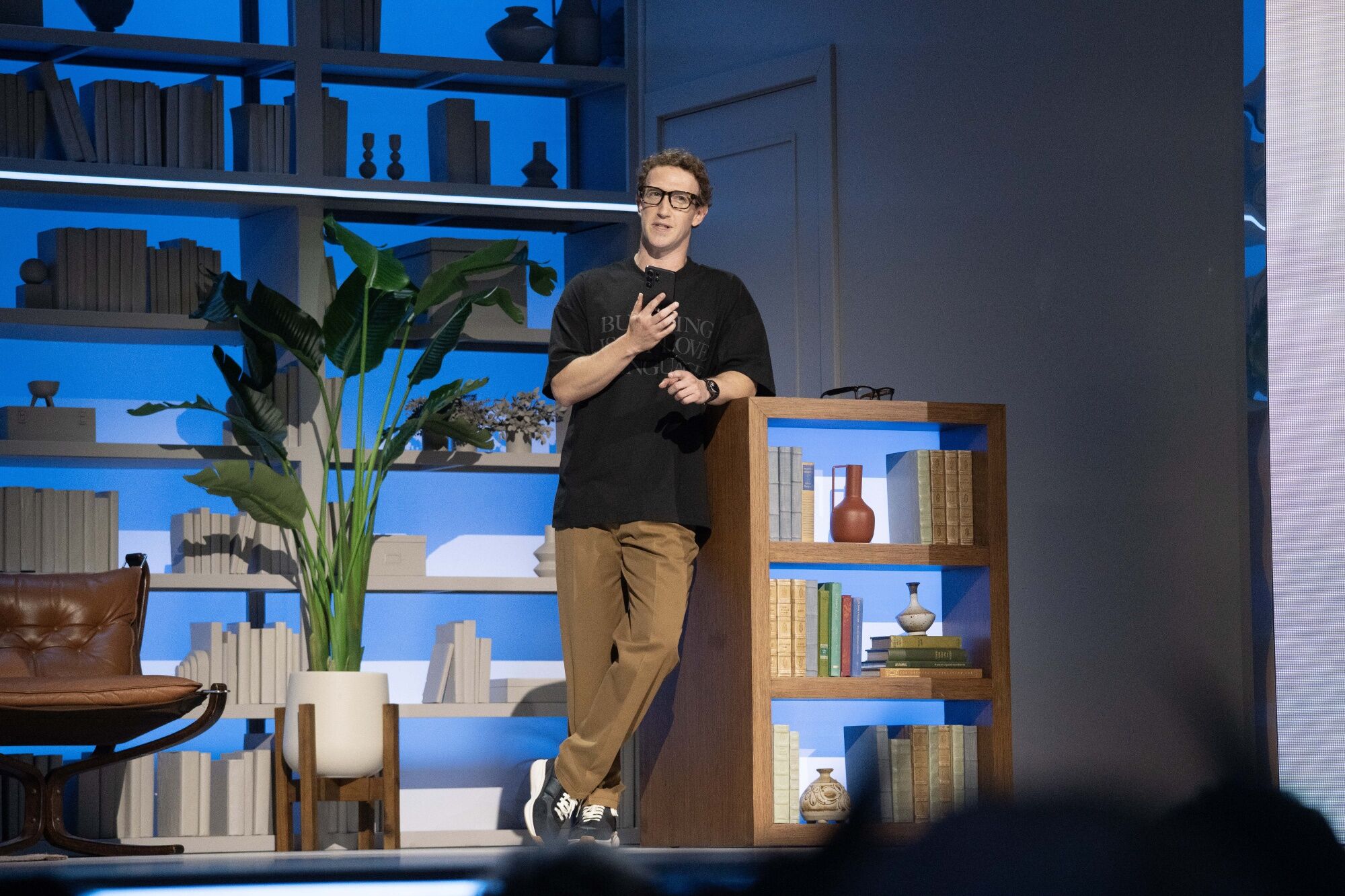 Mark Zuckerberg, chief executive officer of Meta Platforms Inc., demonstrates Muse, Meta's AI agent, during an event in California, US. (Bloomberg) Mark Zuckerberg, chief executive officer of Meta Platforms Inc., demonstrates Muse, Meta's AI agent, during an event in California, US. (Bloomberg)