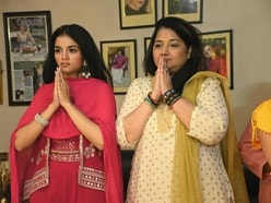 সাইনা ও সংযুক্তা। 