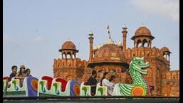Rain brings Delhi temp down; AQI improves Rain brings Delhi temp down; AQI improves