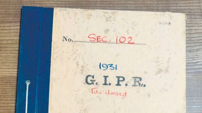 ‘Top secret’ files from British era, freedom struggle found hidden at CSMT ‘Top secret’ files from British era, freedom struggle found hidden at CSMT