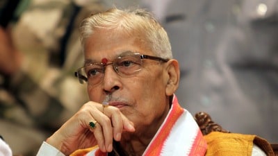 বদ্রীনাথ ধামে ‘ডিজে কনসার্ট', নিন্দায় মুখর প্রবীণ মুরলী মনোহর যোশী HT Photo By Sonu Mehta
