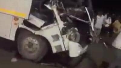 In Greater Noida, a driver in his 30s was left wounded after his bus carrying 30 passengers rammed into a moving truck from behind on the Eastern Peripheral Expressway on the intervening night of Saturday and Sunday. (HT Photo) In Greater Noida, a driver in his 30s was left wounded after his bus carrying 30 passengers rammed into a moving truck from behind on the Eastern Peripheral Expressway on the intervening night of Saturday and Sunday. (HT Photo)