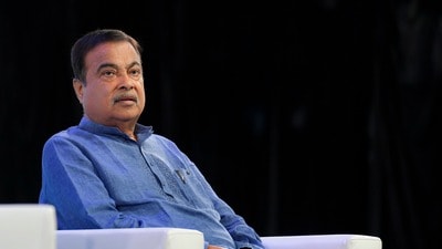 কেন্দ্রীয় সড়ক ও পরিবহণমন্ত্রী নিতিন গড়করি (PTI)