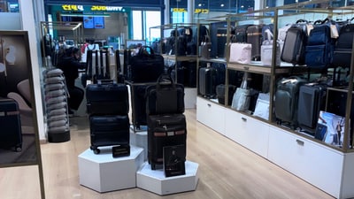 A luggage store inside an airport terminal. (X/@shri_shobhit)