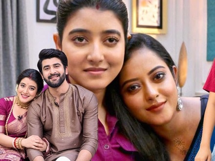 আরাত্রিকার পোস্টে কার দিকে ইঙ্গিত?