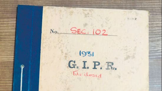 ‘Top secret’ files from British era, freedom struggle found hidden at CSMT