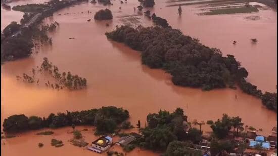 The two rivers have affected 41 panchayats in Bhandaripokhari, Dhamnagar and Tihidi blocks, while floodwater has entered parts of Bhadrak municipality. (PTI)