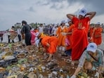 Amruta Fadnavis, actor Ajay Devgn, and BMC Commissioner Ashwini Bhide attend the ‘Sea Shore Shine 2026’ beach-cleaning initiative at Juhu Beach in Mumbai. 