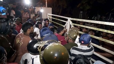 রবিবারের গোলমালের ঘটনায় পঞ্চসায়র থানায় তিনটি পৃথক এফআইআর দায়ের হয়েছে। (ANI Video Grab)