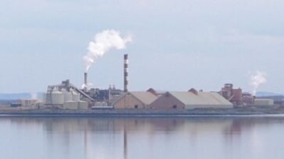The Aughinish Alumina refinery in County Limerick, Ireland, seen across the River Shannon from County Clare. (Wikicommons/Graham Horn)