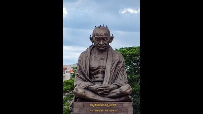 Gandhi’s first visit to Bengaluru serves as a little-known parable that illustrated the roots of his approach to political life. (WIKIMEDIA COMMONS/MOHEEN REEYAD) Gandhi’s first visit to Bengaluru serves as a little-known parable that illustrated the roots of his approach to political life. (WIKIMEDIA COMMONS/MOHEEN REEYAD)