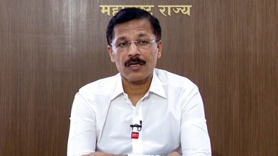 মহারাষ্ট্র এফডিএ কমিশনার তুকারাম মুন্ধে (PTI) মহারাষ্ট্র এফডিএ কমিশনার তুকারাম মুন্ধে (PTI)