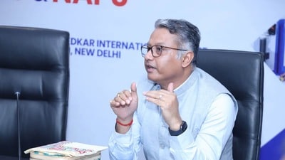 এসআরএফটিআই কাণ্ডে কড়া প্রতিক্রিয়া উচ্চশিক্ষা মন্ত্রীর (সৌজন্যে ফেসবুক ) এসআরএফটিআই কাণ্ডে কড়া প্রতিক্রিয়া উচ্চশিক্ষা মন্ত্রীর (সৌজন্যে ফেসবুক )