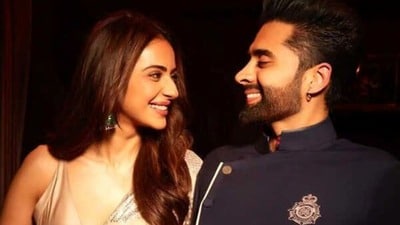 Rakul Preet Singh: సినిమాల పేరుతో విదేశాలకు కోట్లు తరలింపు.. రకుల్ ప్రీత్ సింగ్, ఆమె భర్త ఇళ్లు, ఆఫీసుల్లో ఐటీ దాడులు