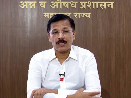 মহারাষ্ট্র এফডিএ কমিশনার তুকারাম মুন্ধে