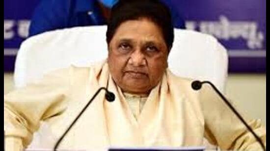 Bahujan Samaj Party (BSP) chief Mayawati was addressing a press conference in Lucknow on September 28. (HT file)