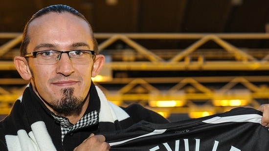 AEW star PAC died at the age of 40.