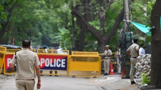 The accused has been identified as Sachin, a resident of Kansdi village in Sonepat, who was working as a sevadar at the ashram