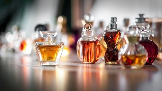 Here’s how to narrow down your perfume choices without wasting money.