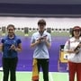 মহিলাদের ২৫ মিটার পিস্তল ফাইনালে সোনার জন্য চিনের শিয়াও জিয়ারুইশুয়ানের সঙ্গে হাড্ডাহাড্ডি লড়াই করেও শেষ পর্যন্ত দ্বিতীয় স্থানেই থামতে হল ভারতীয় শুটারকে।