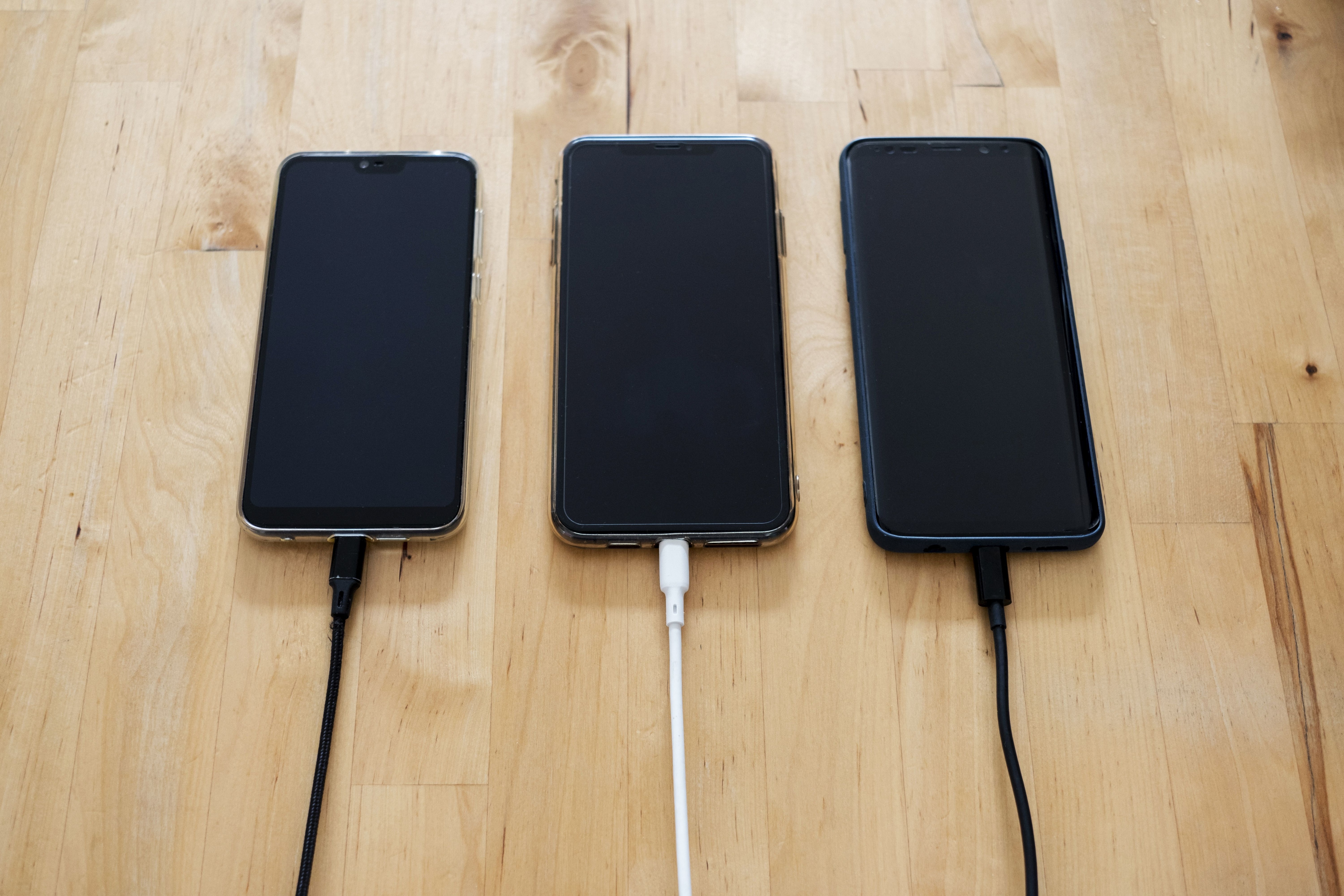 Modern smartphones have thermal sensors and charging management systems that monitor battery temperature. (Unsplash) Modern smartphones have thermal sensors and charging management systems that monitor battery temperature. (Unsplash)