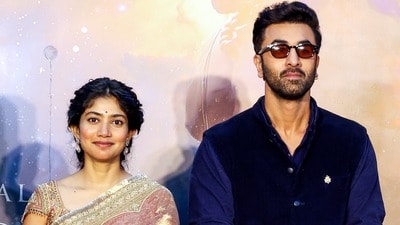 నా చిన్నప్పటి రాముడిని మళ్లీ చూసే సరికి షాక్ అయ్యా.. రణ్బీర్ గురించి సాయిపల్లవి కామెంట్స్ వైరల్ ( Sunil Khandare) నా చిన్నప్పటి రాముడిని మళ్లీ చూసే సరికి షాక్ అయ్యా.. రణ్బీర్ గురించి సాయిపల్లవి కామెంట్స్ వైరల్ ( Sunil Khandare)
