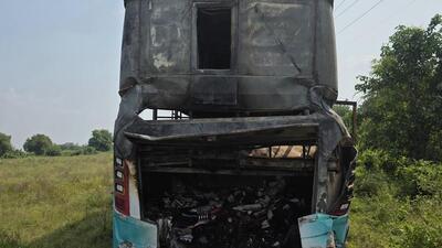 Nine passengers died after the Bihar-registered sleeper bus caught fire near Jewar. Police are weighing goods and examining whether extra load caused the blaze. (HT) Nine passengers died after the Bihar-registered sleeper bus caught fire near Jewar. Police are weighing goods and examining whether extra load caused the blaze. (HT)