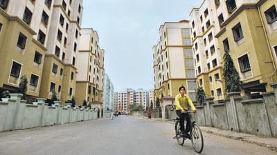 Pratiksha Nagar spans approximately 25 hectares and has 216 buildings comprising about 10,000 residential units. (HIndustan Times)