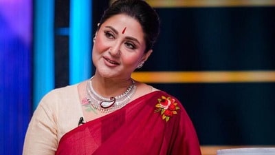 ‘ঘাটে যাওয়ার দিন অব্দি…’, এজ শেমিংয়ের কড়া জবাব স্বস্তিকার, নায়িকার বয়স কত? ‘ঘাটে যাওয়ার দিন অব্দি…’, এজ শেমিংয়ের কড়া জবাব স্বস্তিকার, নায়িকার বয়স কত?