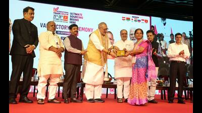 Union textiles minister Giriraj Singh, addressing the closing ceremony, said Uttar Pradesh’s industrial identity was changing to modern defence manufacturing. (HT Photos) Union textiles minister Giriraj Singh, addressing the closing ceremony, said Uttar Pradesh’s industrial identity was changing to modern defence manufacturing. (HT Photos)