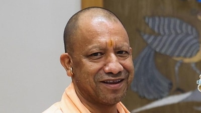 UP CM Yogi Adityanath urges students to read books, avoid overdependence on AI (HT_PRINT) UP CM Yogi Adityanath urges students to read books, avoid overdependence on AI (HT_PRINT)