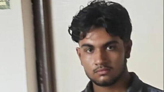 Armaan Singh, 18, who allegedly shot dead his father, a UT police head constable, at their Sector 22 residence last Friday. (HT Photo)