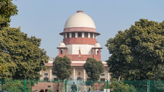 At the same time, the court dismissed an application filed by Maniar Kalpesh Kumar challenging Amit Shah's discharge.
