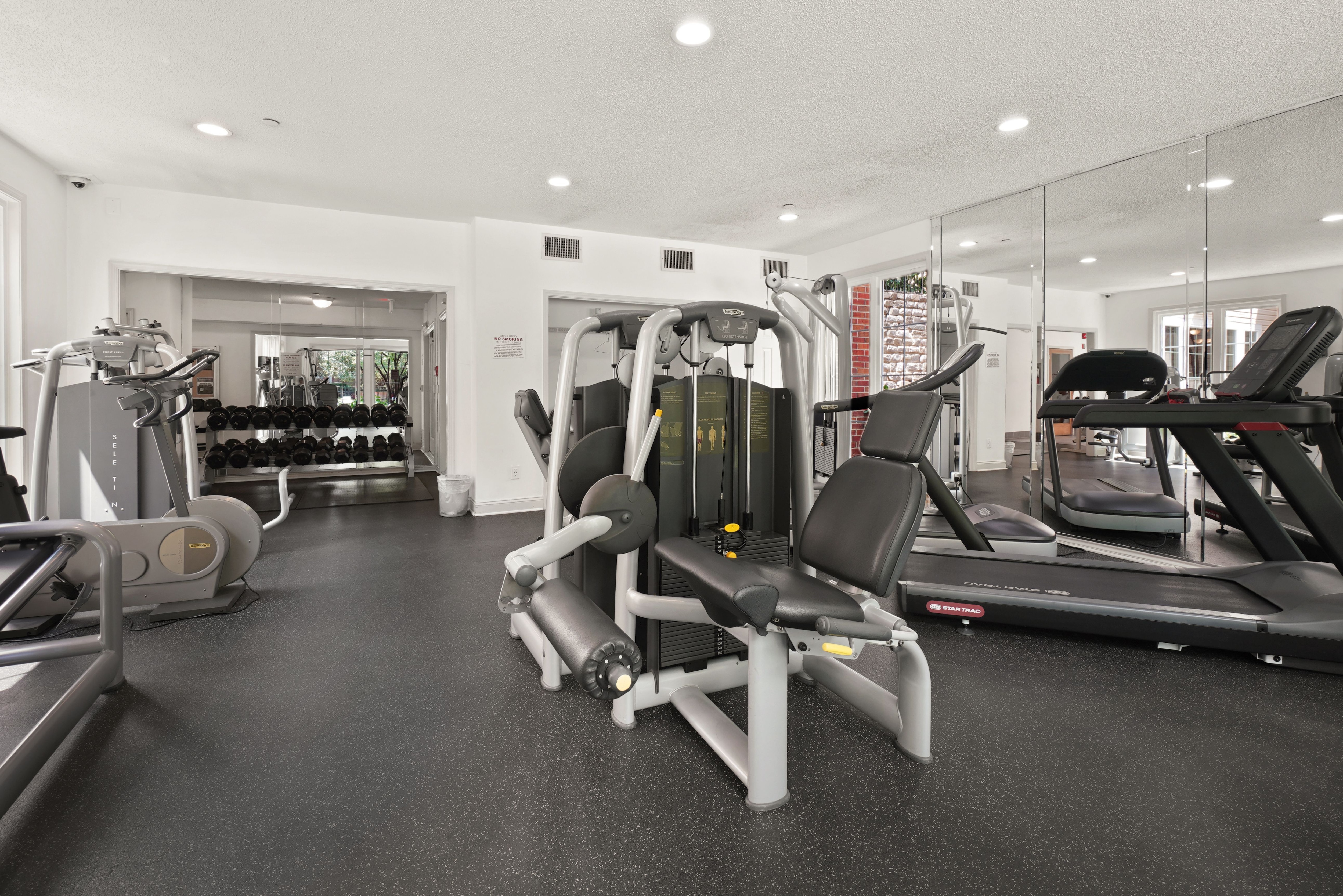 Before choosing an expensive membership, people should assess how frequently they realistically expect to train. (Pexel)