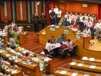 A short-notice discussion on air pollution saw councillors flag issues ranging from accumulated waste and illegal dumping of construction material to inadequate water sprinkling and enforcement against activities contributing to road dust. (Sanchit Khanna/Hindustan Times)