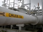 Brent crude prices rise as Saudi Arabia restores oil exports amid Hormuz tensions. 