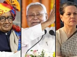 নীতীশ কুমারকে নিয়ে সনিয়া গান্ধী-দিগ্বিজয় সিংয়ের দ্বন্দ্ব প্রকাশ্যে