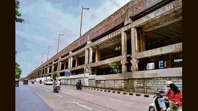 Andheri’s Jog Flyover repair bill rises to  ₹105.53 crore after VJTI report recommends ‘urgent strengthening’. (HT ARCHIVE)