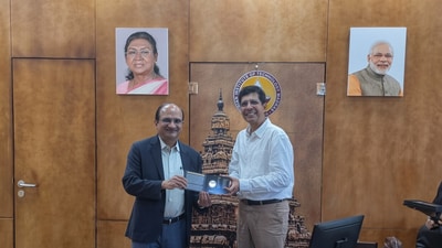 (L to R) Prof. V. Ramgopal Rao and Prof. V. Kamakoti (L to R) Prof. V. Ramgopal Rao and Prof. V. Kamakoti
