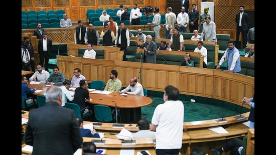 BJP MLA Sham Lal Sharma speaks during the last day of the autumn session of the Jammu and Kashmir Legislative Assembly, in Srinagar on Wednesday. State Assembly LoP Sunil Kumar Sharma also present. (ANI)